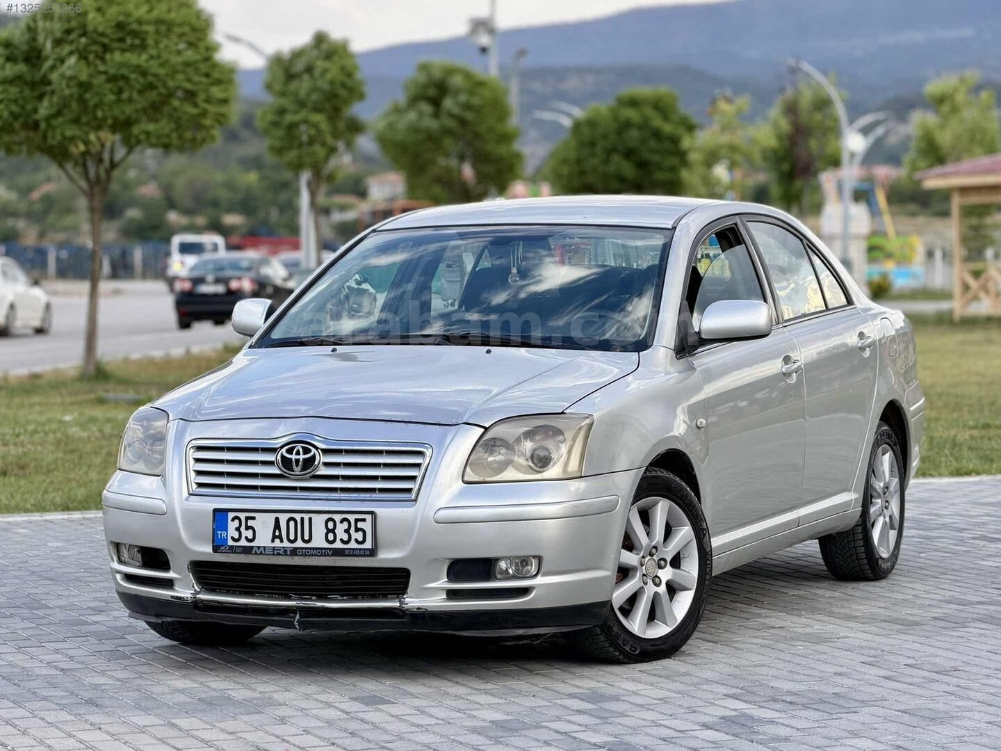 Galeriden Toyota Avensis 1.6 Comfort 2005 Model Çorum 315.000 km Gri 1