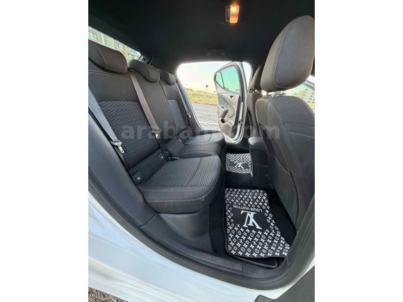 ASEL AUTO’DAN Opel Astra 1.4 T Dynamic 2018 Model
