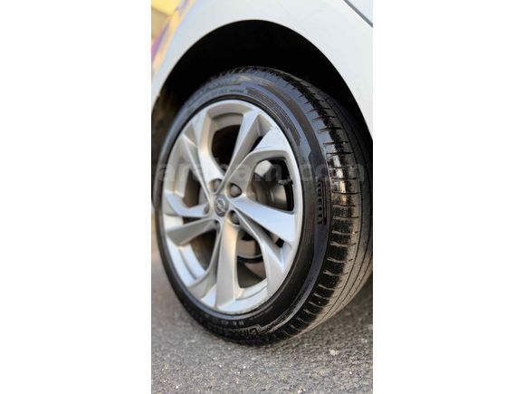 ASEL AUTO’DAN Opel Astra 1.4 T Dynamic 2018 Model