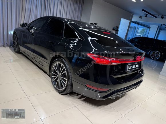 BAYİ 2025 AUDİ A6 E-TRON İÇ DİŞ S-LİNE PAKET HEADUP DISPLAY FUL