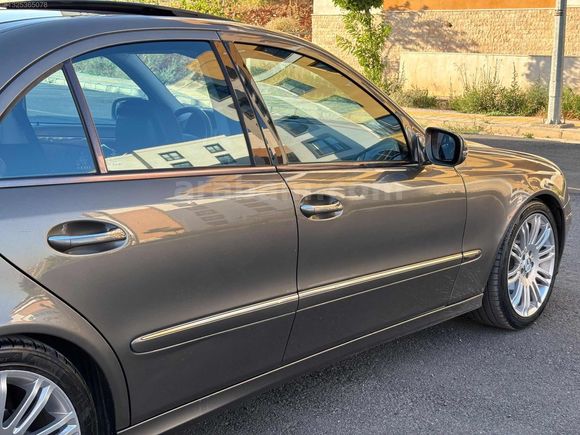 E350 4MATİC MAKYAJLI KASA SAF BENZİN HARMAN KORDON AİRMATİC