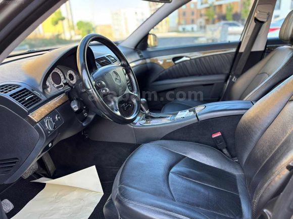 E350 4MATİC MAKYAJLI KASA SAF BENZİN HARMAN KORDON AİRMATİC