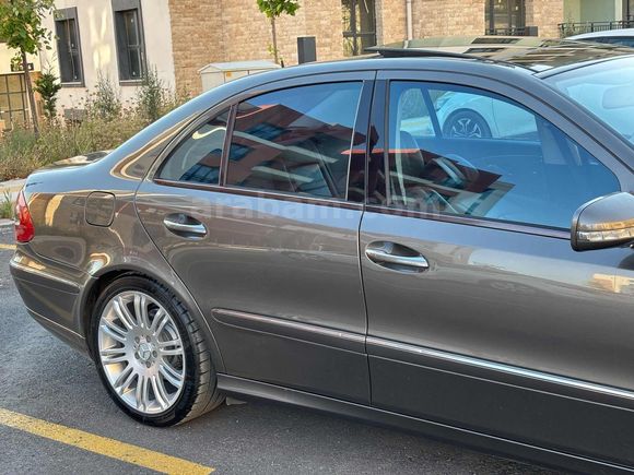 E350 4MATİC MAKYAJLI KASA SAF BENZİN HARMAN KORDON AİRMATİC