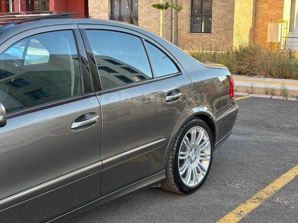 E350 4MATİC MAKYAJLI KASA SAF BENZİN HARMAN KORDON AİRMATİC