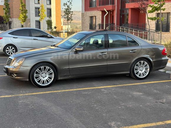 E350 4MATİC MAKYAJLI KASA SAF BENZİN HARMAN KORDON AİRMATİC