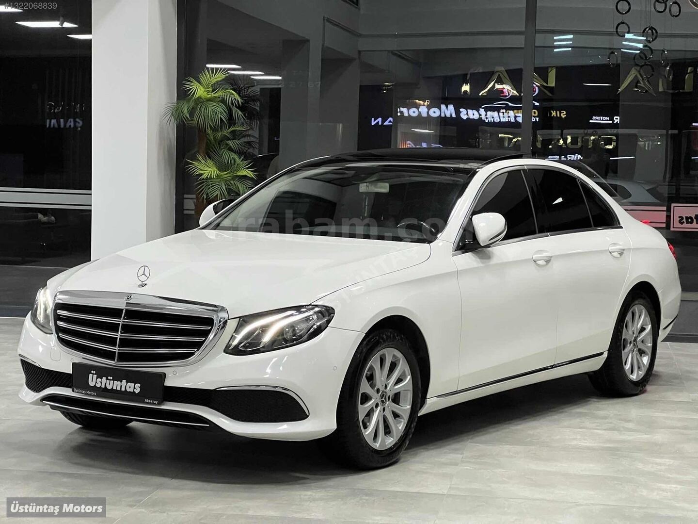 Galeriden Mercedes - Benz E 180 Exclusive 2018 Model Aksaray 130.000 km Beyaz 3