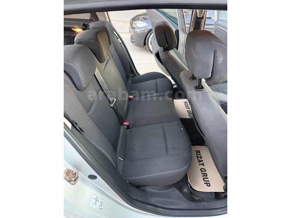 2012 MODEL BAKIMLI OTOMATİK MEGANE 1.5 DCİ