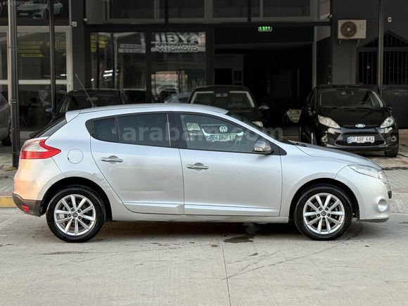 2012 MODEL BAKIMLI OTOMATİK MEGANE 1.5 DCİ