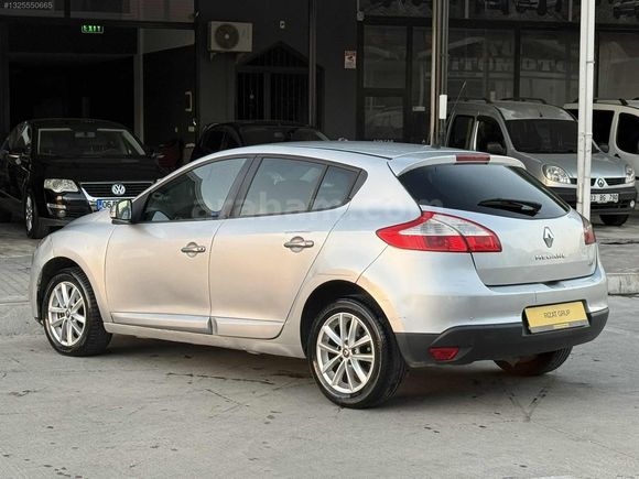 2012 MODEL BAKIMLI OTOMATİK MEGANE 1.5 DCİ