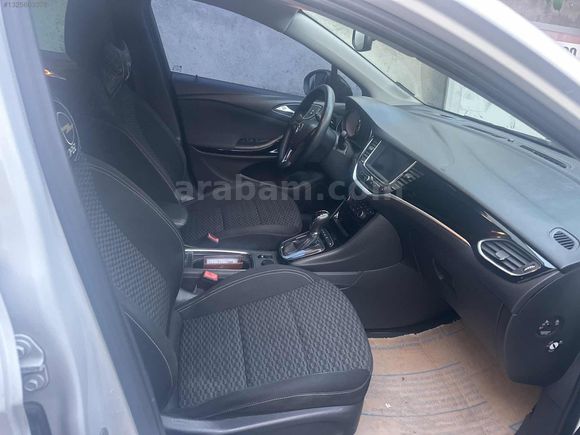 2016 model sunroof'lu otomatik araç
