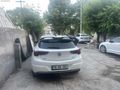 2016 model sunroof'lu otomatik araç