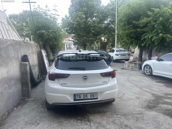 2016 model sunroof'lu otomatik araç