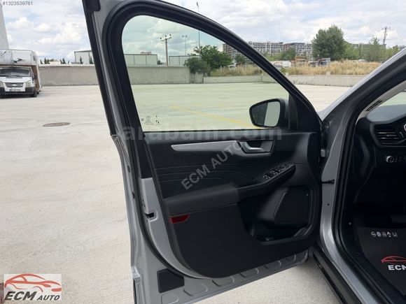 2023 MODEL FORD KUGA 96000 KM HATASIZ BOYASIZ