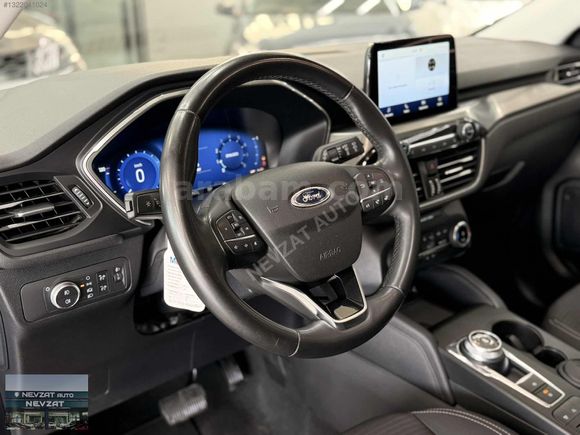 2023 FORD KUGA TİTANİUM 1.5 EcoBoost 182hp CAM TAVAN BOYASIZ