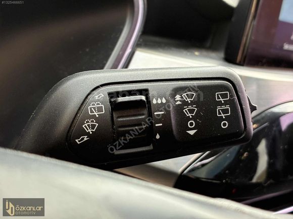 ÖZKANLAR'DAN 2023 MODEL FORD KUGA TİTANİUM HEAD-UP ORJİNAL