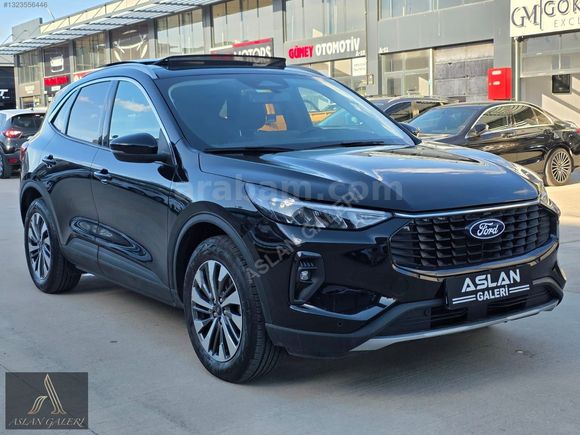 2024 KUGA CAM TAVANLI 13.000 KM'DE HYLT EKRAN YENİ KASA TİTANİUM