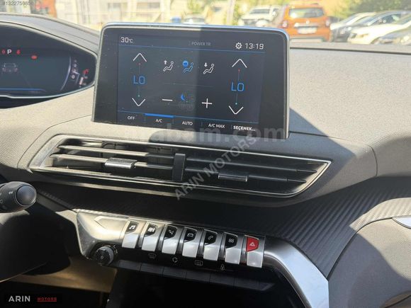 HATASIZ 3008 CAM TAVAN 35.000km (12 TAKSİT)