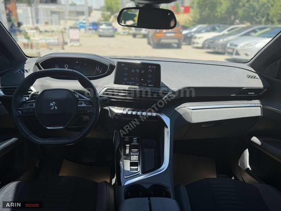 HATASIZ 3008 CAM TAVAN 35.000km (12 TAKSİT)