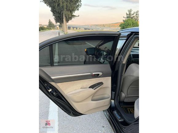 2011-1.6-İ-VTEC PREMİUM 205 BİNDE TERTEMİZ