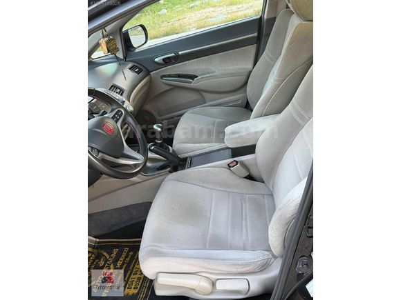 2011-1.6-İ-VTEC PREMİUM 205 BİNDE TERTEMİZ