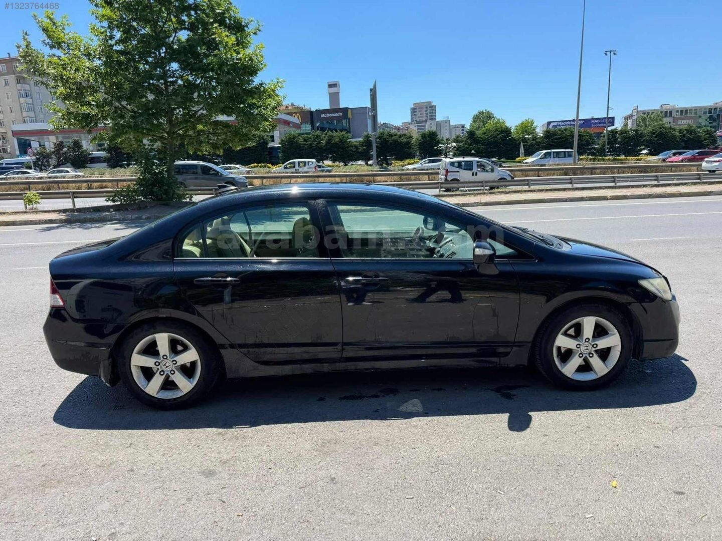 Galeriden Honda Civic 1.6i VTEC Premium 2007 Model İstanbul 182.000 km Siyah 2