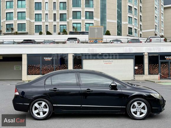 2009 MODEL BOYASIZ OTOMATİK 130 BİNDE CIVIC 1.6 PREMIUM