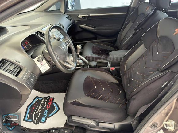 HATASIZ-HONDA-CIVIC-1.6İVTECH-69BİN KM-PREMIUM-TR DE TEK-