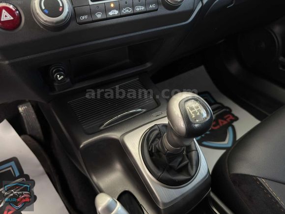 HATASIZ-HONDA-CIVIC-1.6İVTECH-69BİN KM-PREMIUM-TR DE TEK-