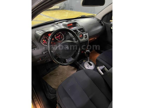 MEGANE 1.6.BENZİN.LPG/OTOMATİK/CAM TAVANLI/ 213BİN KM