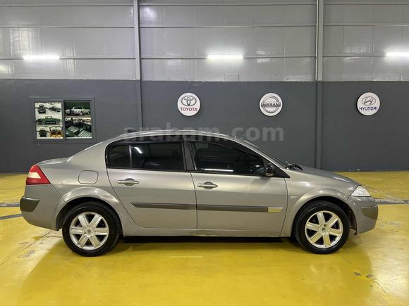 MEGANE 1.6.BENZİN.LPG/OTOMATİK/CAM TAVANLI/ 213BİN KM