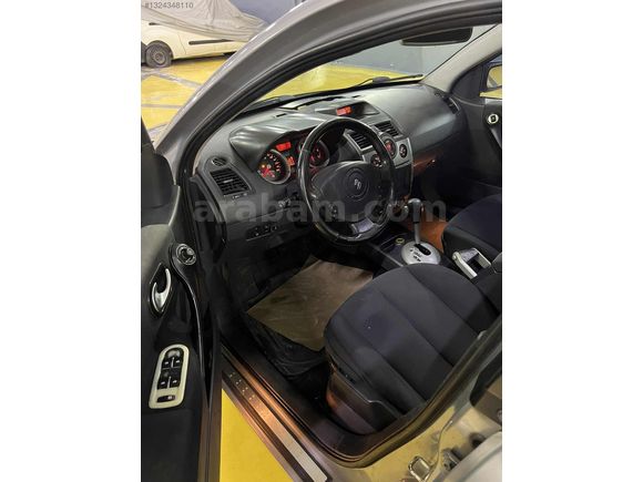 MEGANE 1.6.BENZİN.LPG/OTOMATİK/CAM TAVANLI/ 213BİN KM