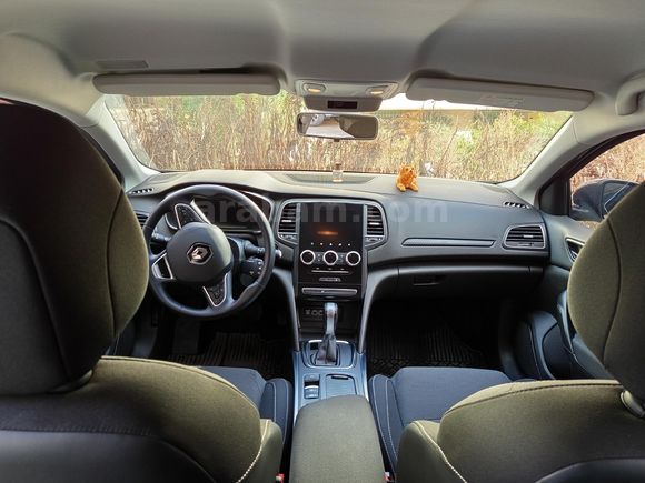 Sahibinden Renault Megane 1.3 TCe Touch 2023 Model