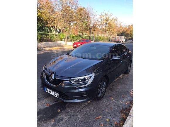 Sahibinden Renault Megane 1.3 TCe Touch 2023 Model