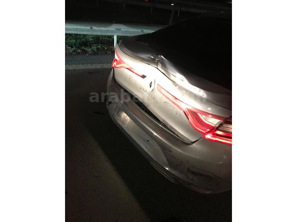 Sahibinden Renault Megane 1.3 TCe Touch 2023 Model