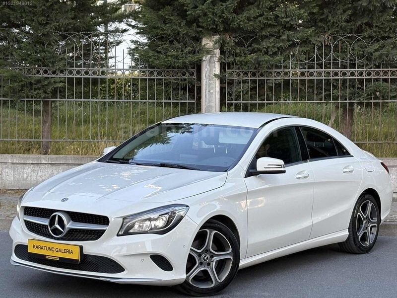 Galeriden Mercedes - Benz CLA 180 D Comfort 2017 Model İstanbul 255.000 km Beyaz