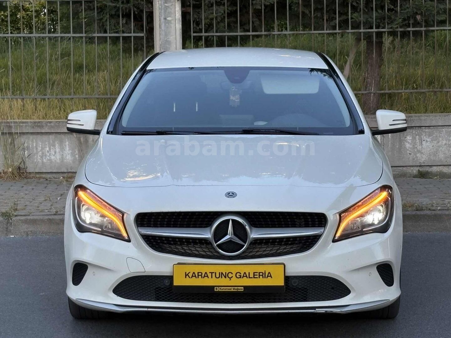 Galeriden Mercedes - Benz CLA 180 D Comfort 2017 Model İstanbul 255.000 km Beyaz 5