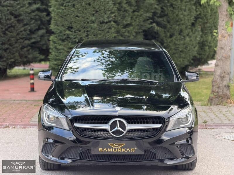 Galeriden Mercedes - Benz CLA 180 D Urban 2016 Model Bolu 32.000 km Siyah
