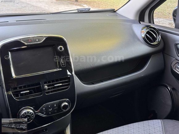 ŞENTÜRK'TEN 2014 MODEL KAZASIZ 1.2 BENZİNLİ RENAULT CLİO