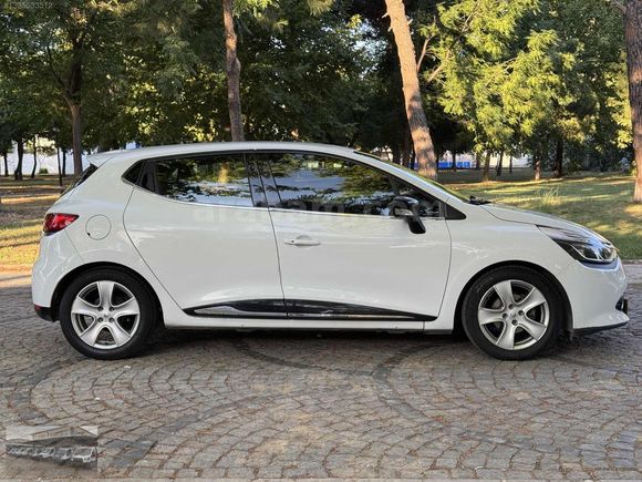 ŞENTÜRK'TEN 2014 MODEL KAZASIZ 1.2 BENZİNLİ RENAULT CLİO