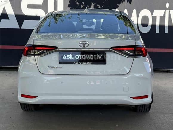 Asil'den 2020 Toyota Corolla Yarım Parça Boyalı