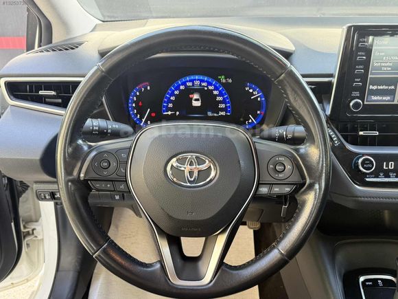 Asil'den 2020 Toyota Corolla Yarım Parça Boyalı