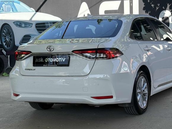Asil'den 2020 Toyota Corolla Yarım Parça Boyalı