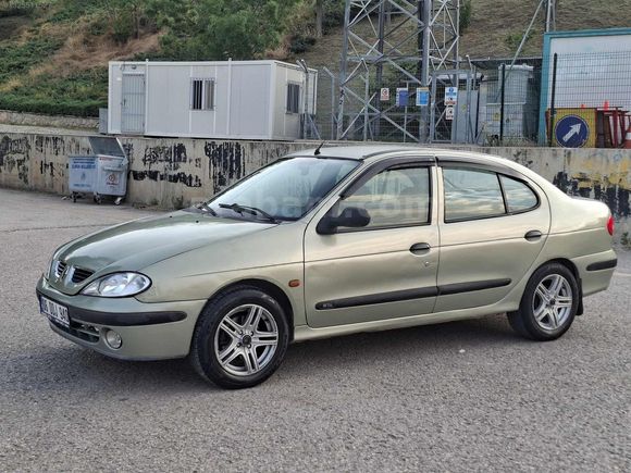 2000 MODEL MEGANE 1.6 RTA HATASIZ BAKIMLI MASRAFSIZ!!!