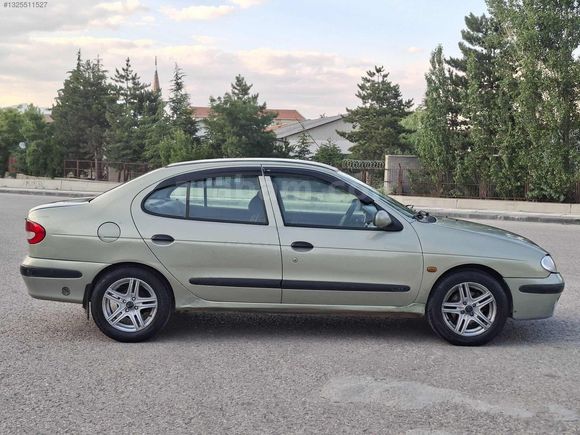2000 MODEL MEGANE 1.6 RTA HATASIZ BAKIMLI MASRAFSIZ!!!
