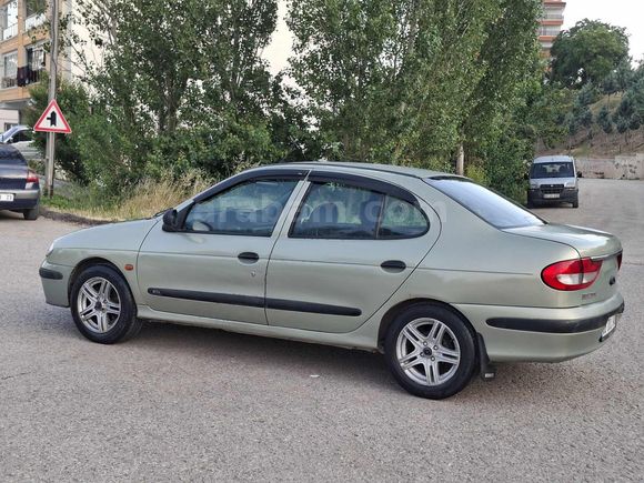 2000 MODEL MEGANE 1.6 RTA HATASIZ BAKIMLI MASRAFSIZ!!!