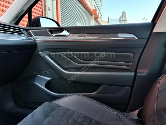 DEHA'DA 2020 VOLKSWAGEN PASSAT VARİANT ELEGANCE 1.900.000 TL KRD