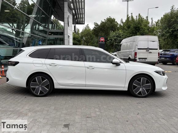 VW Bayii TAMAŞ - 2024 Passat 1.5 e-TSI Elegance DSG