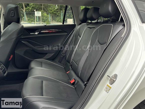 VW Bayii TAMAŞ - 2024 Passat 1.5 e-TSI Elegance DSG