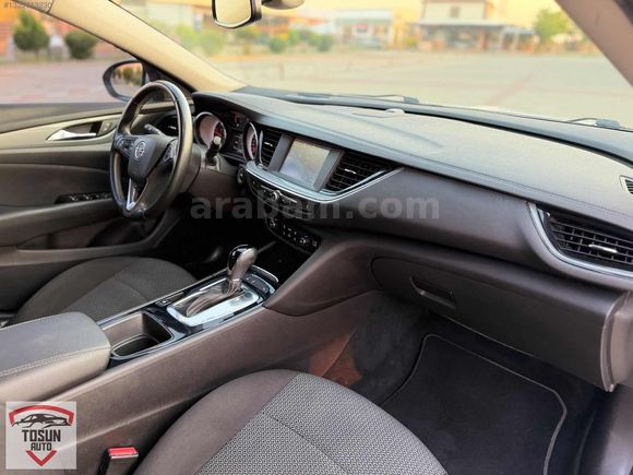 BOYASIZ/2017/MODEL/OTOMATİK/INSİGNİA/DİZEL/145.000KM