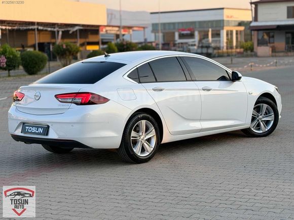 BOYASIZ/2017/MODEL/OTOMATİK/INSİGNİA/DİZEL/145.000KM